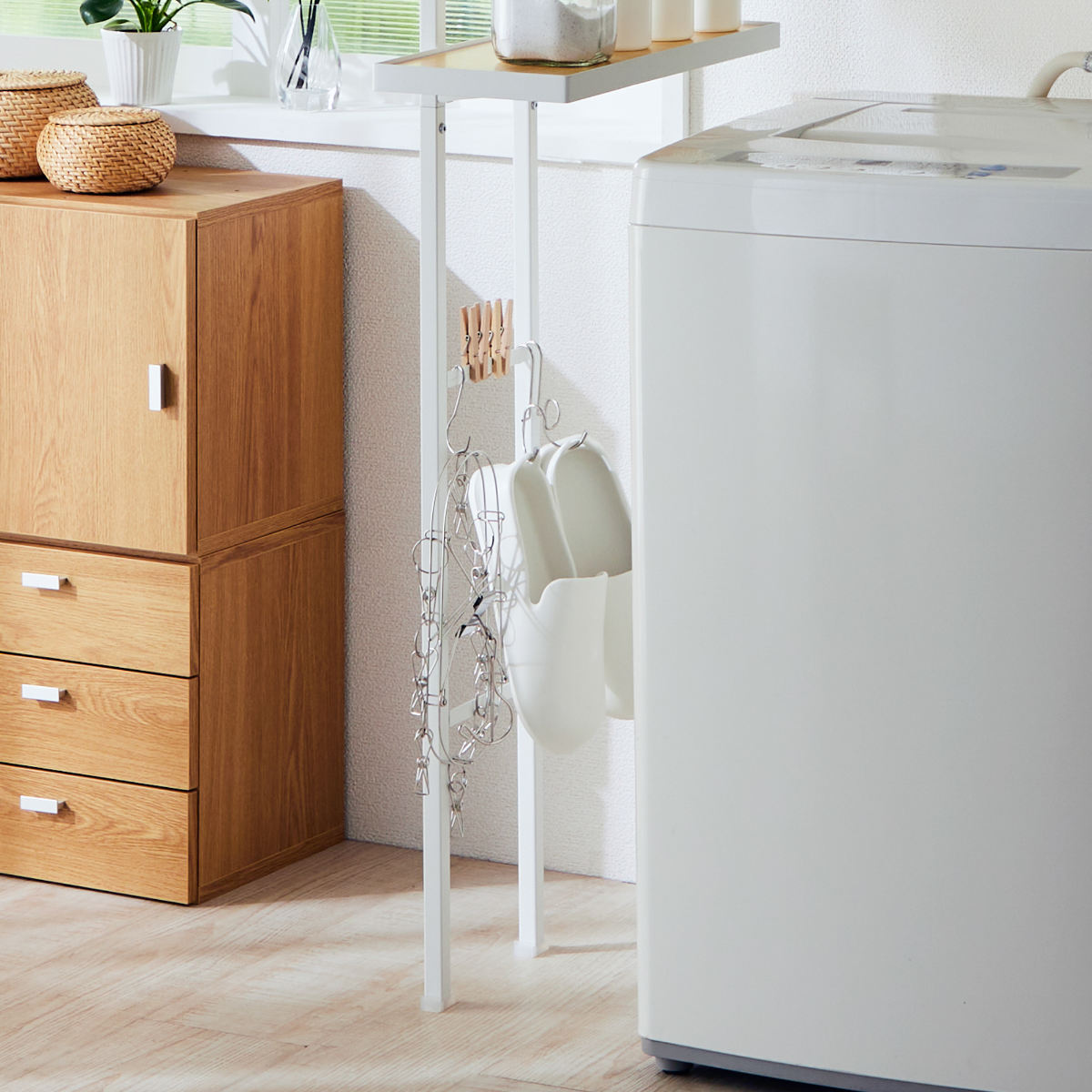 突っ張り スリムラック 2段 防水パン対応 幅50cm ( 突っ張りラック ランドリーラック ラック 収納 壁面収納 つっぱり 棚 洗濯機ラック ランドリー収納 洗濯機上 洗濯機横 スリム 洗面所 )