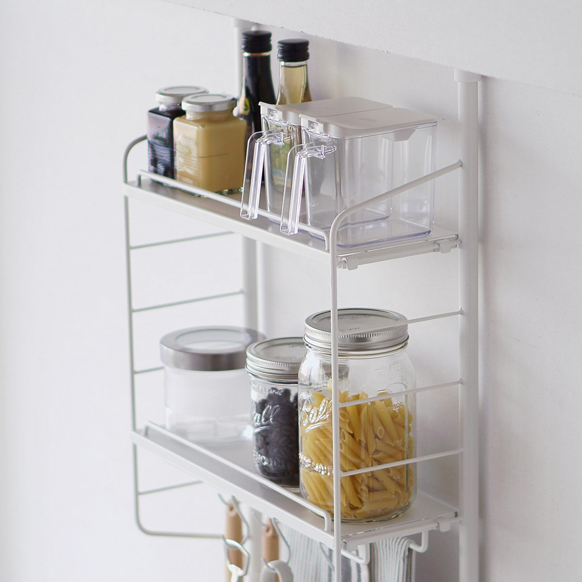 突っ張りラック SPLUCE キッチン つっぱりラック トレイセット ( 突っ張り式収納 突っ張り棚 キッチンラック 吊り上げ収納 スリム 収納 ラック 収納棚 スパイスラック 調味料ラック 壁面収納 キッチン収納 シンクサイド おしゃれ )