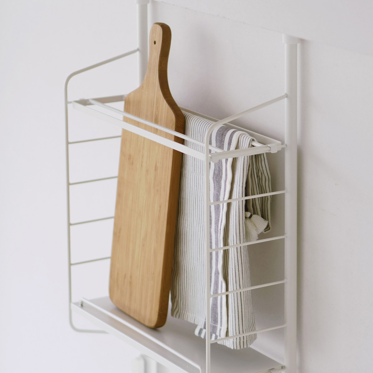 突っ張りラック SPLUCE キッチン つっぱりラック トレイセット ( 突っ張り式収納 突っ張り棚 キッチンラック 吊り上げ収納 スリム 収納 ラック 収納棚 スパイスラック 調味料ラック 壁面収納 キッチン収納 シンクサイド おしゃれ )