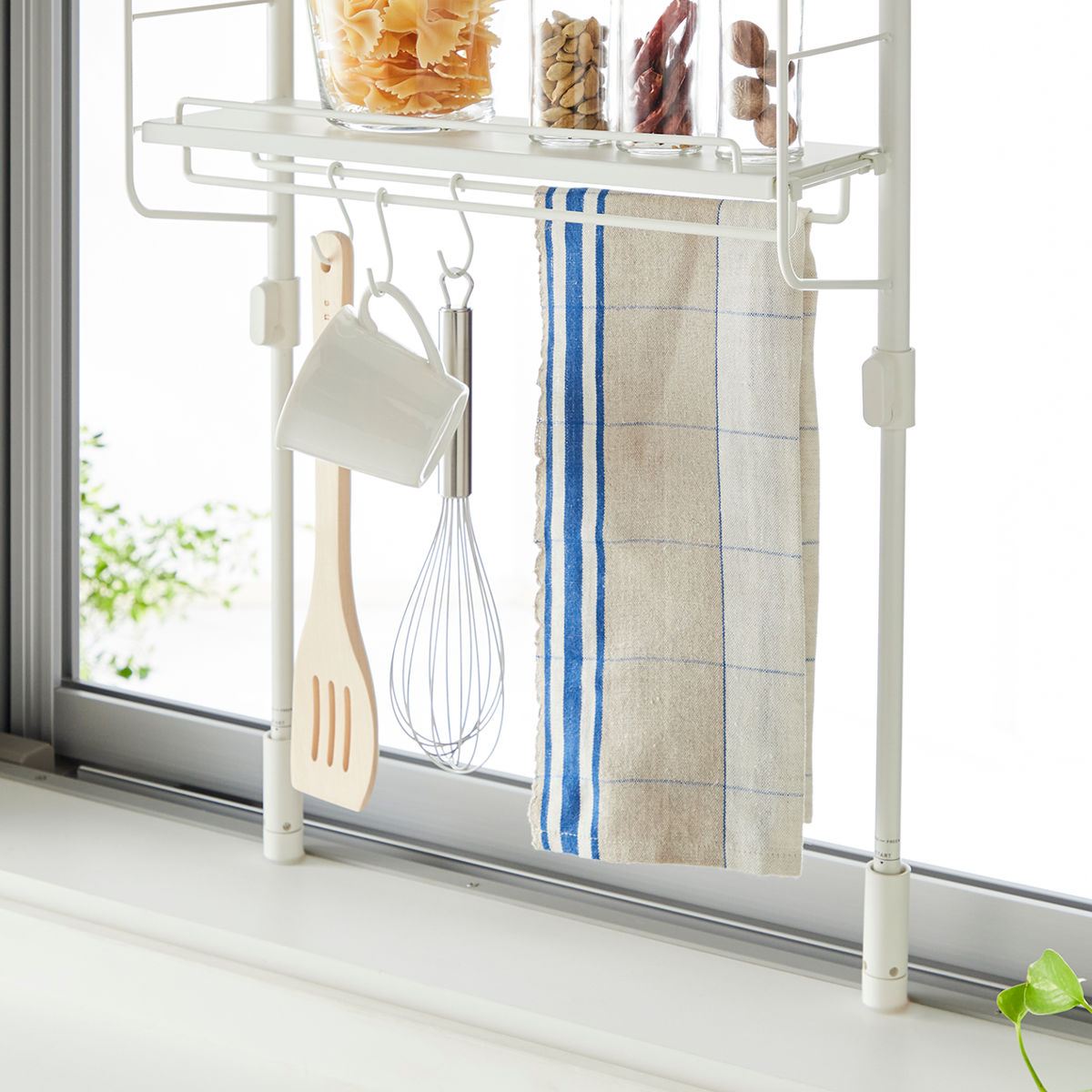 突っ張りラック SPLUCE キッチン つっぱりラック トレイセット ( 突っ張り式収納 突っ張り棚 キッチンラック 吊り上げ収納 スリム 収納 ラック 収納棚 スパイスラック 調味料ラック 壁面収納 キッチン収納 シンクサイド おしゃれ )