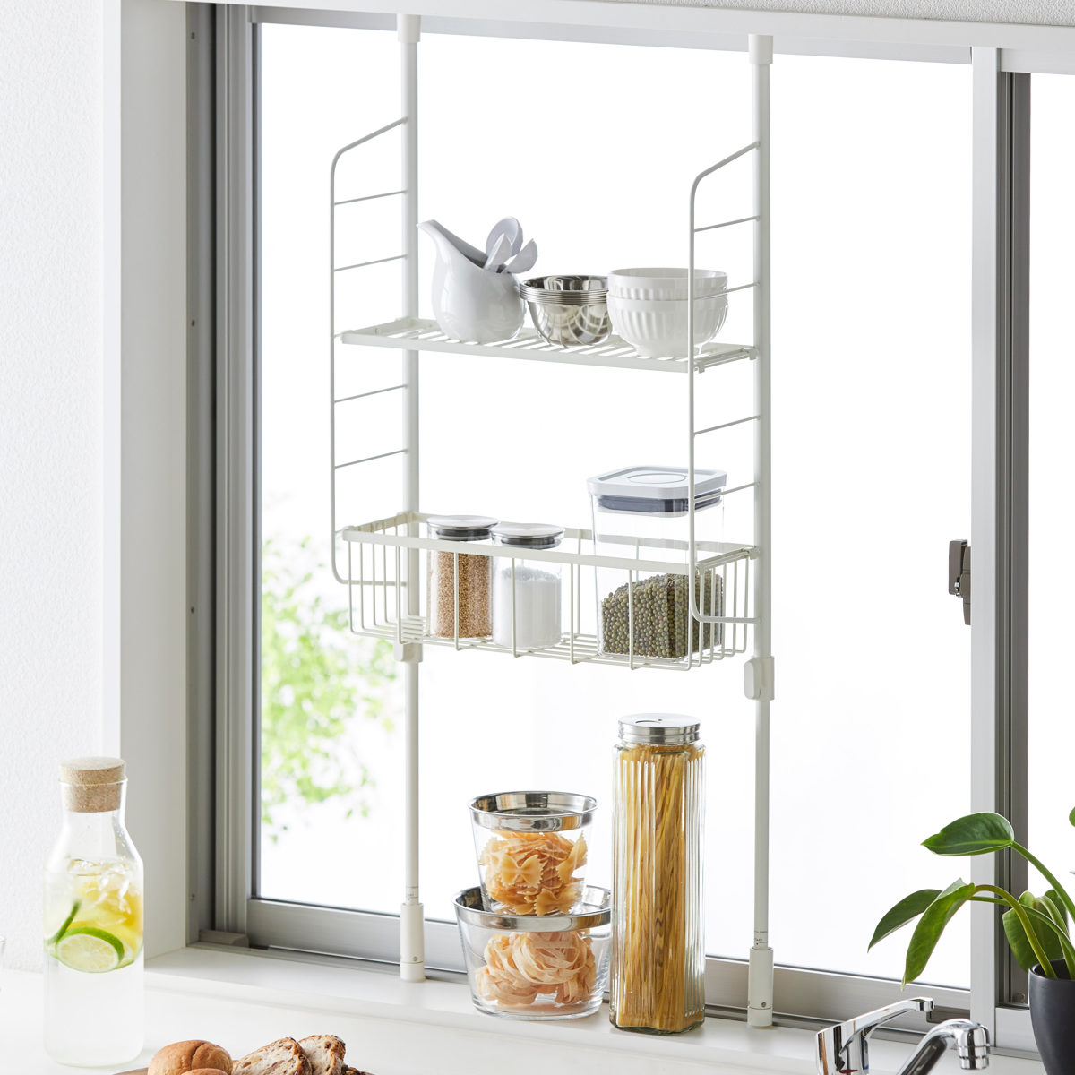 突っ張りラック SPLUCE キッチン つっぱりラック バスケットセット ( 突っ張り式収納 突っ張り棚 キッチンラック 水切り かご スリム 収納 ラック 収納棚 スパイスラック 調味料ラック 壁面収納 キッチン収納 おしゃれ )