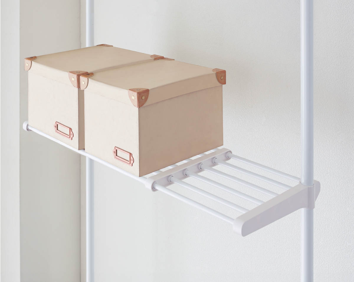 突っ張り ハンガーラック 2段棚付 幅68-96cm 工具不要 ( つっぱり ラック 突っ張りラック 壁面収納 衣類収納 伸縮 突っ張りハンガーラック ウォールラック 壁面 収納 壁面ラック 小物収納 洋服掛け コートハンガー 棚板付 )