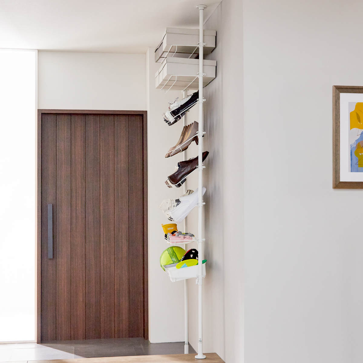 突っ張り シューズラック 幅57cm 最大16足 工具不要 ( つっぱり ラック スリム 棚 壁面収納 ディスプレイ 省スペース シューズ 靴 収納ラック 突っ張りシューズラック 靴収納 下駄箱 靴入れ 16足 玄関 スニーカー )