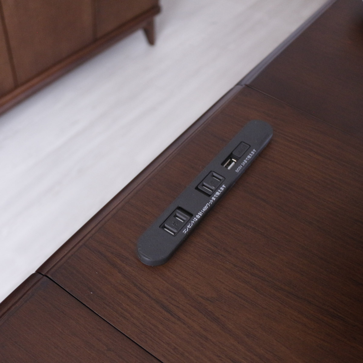 ダイニングテーブル 2人用 折りたたみ 幅31~135cm バタフライ USB付コンセント ( テーブル 食卓テーブル キャスター付き 収納 引き出し 木製 コンパクト 天板 伸長 折り畳み ダイニング 食卓 おしゃれ 省スペース 伸縮テーブル ) 【グレー】 グレー