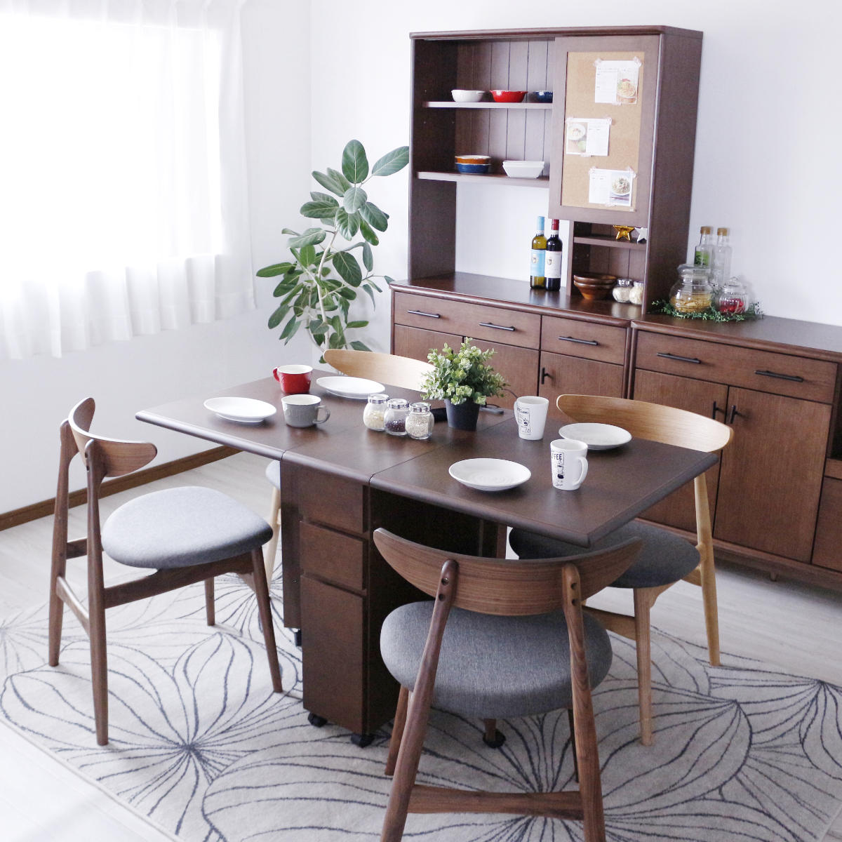 ダイニングテーブル 2人用 折りたたみ 幅31~135cm バタフライ USB付コンセント ( テーブル 食卓テーブル キャスター付き 収納 引き出し 木製 コンパクト 天板 伸長 折り畳み ダイニング 食卓 おしゃれ 省スペース 伸縮テーブル ) 【グレー】 グレー