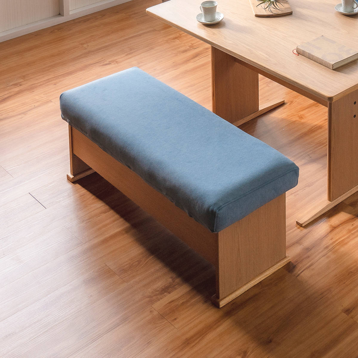 ダイニングベンチ 2人掛け 幅112cm 座面下収納付 ( ソファー ダイニング ベンチ 食卓椅子 木製 天然木 クッション チェア 椅子 カバーリング 撥水 ファブリック 傷に強い ダイニングチェア ) 【ライトブルー】 ライトブルー