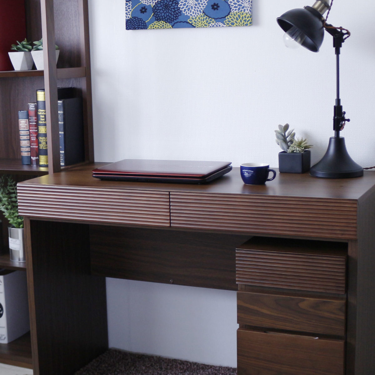 ワークデスク 幅105cm 奥行50cm 引出し付 2口コンセント付 ( デスク 机 学習机 勉強机 パソコンデスク オフィスデスク コンパクト 平机 木製 学習デスク パソコン PC リビングデスク スチール おしゃれ )