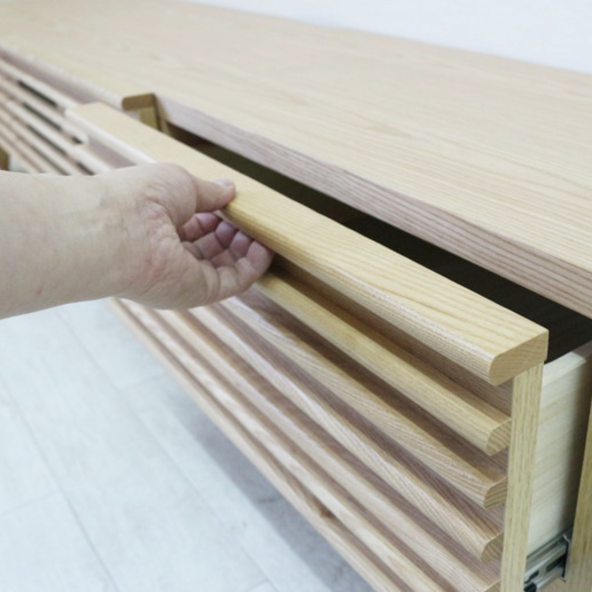 テレビボード 幅200.5cm ローボード 70型対応 フルスライドレール 完成品 ( テレビ台 可動棚 ラック 棚 収納 引き出し リビングボード 省スペース ナチュラル ブラウン お掃除ロボット対応 ) 【ナチュラル】 ナチュラル