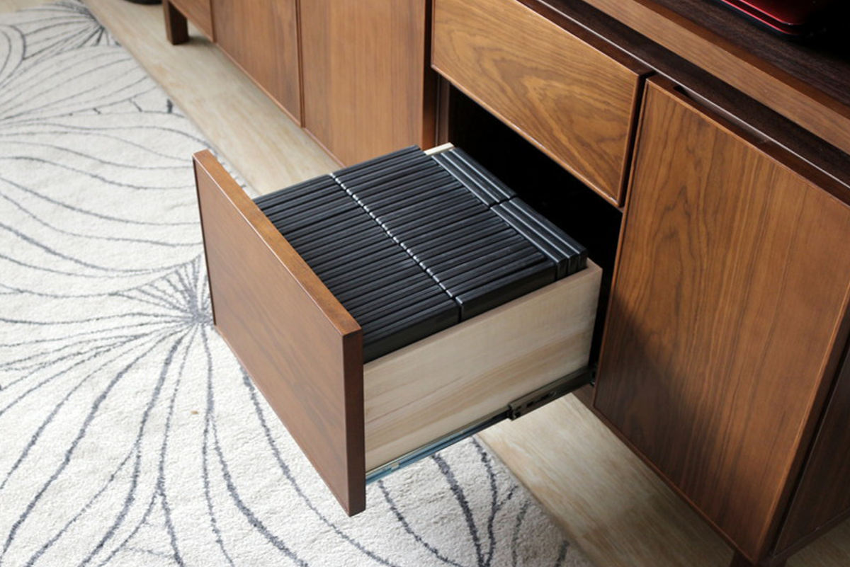 サイドボード 幅70cm テーブル付 背面化粧 フルスライドレール 完成品 ( 棚 ラック 引き出し スライドテーブル 省スペース 作業台 家事机 ビューロー デスク ウォールナット ナチュラル ) 【ナチュラル】 ナチュラル