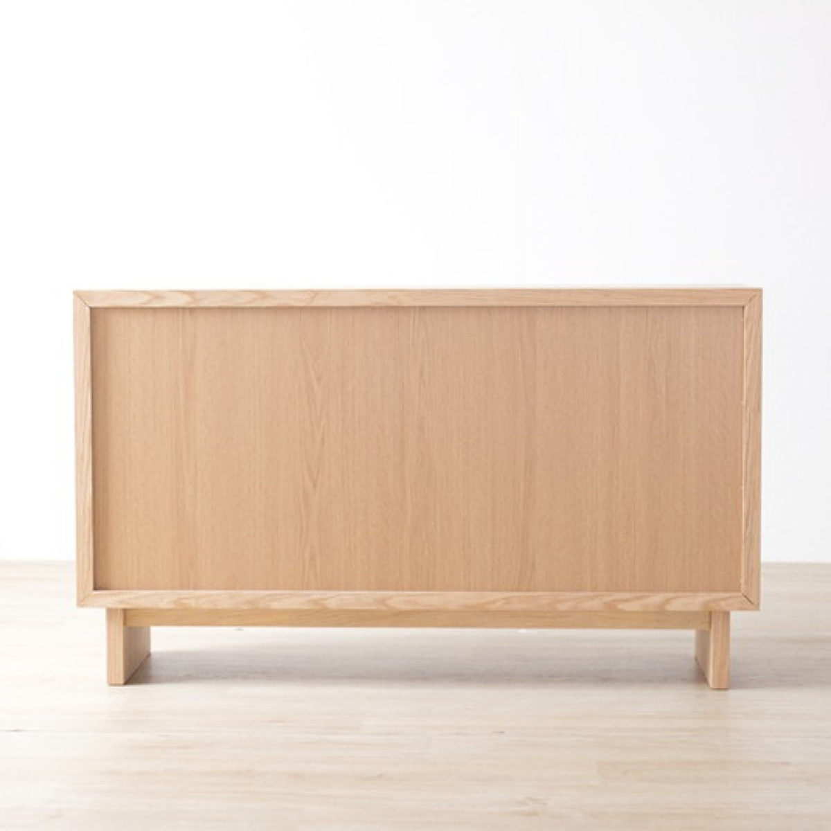 サイドボード 幅140cm 背面化粧 フルスライドレール 天然木 完成品 ( 棚 ラック 引き出し A4対応 収納 可動棚 ニュアンス くすみカラー リビングボード 4段 省スペース ツートンカラー お掃除ロボット対応 )