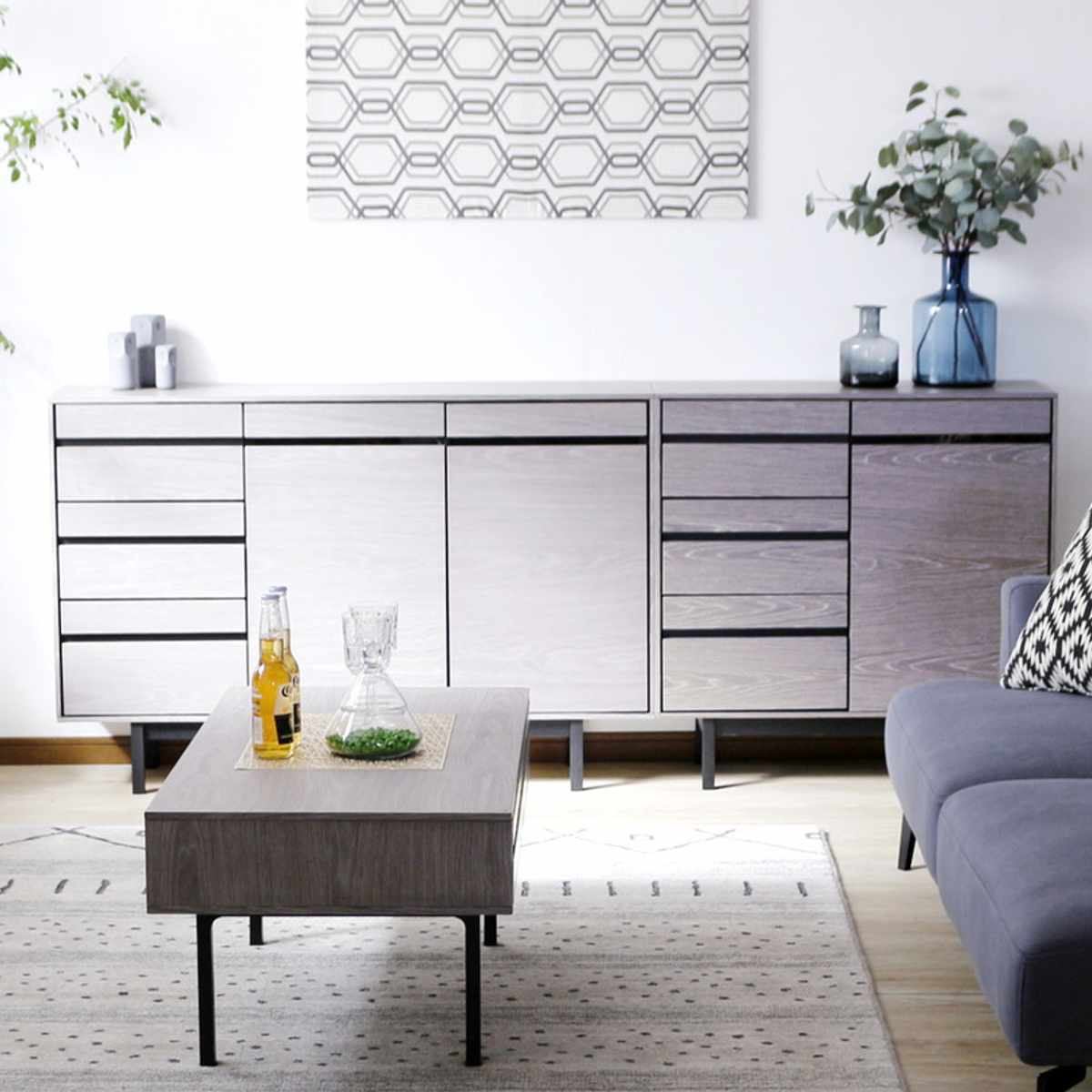 サイドボード 幅80cm 背面化粧 天然木 完成品 ( 棚 ラック 引き出し A4対応 収納 可動棚 テレビ台 リビングボード 3段 省スペース お掃除ロボット対応 グレー ウォールナット ) 【ウォールナット】 ウォールナット