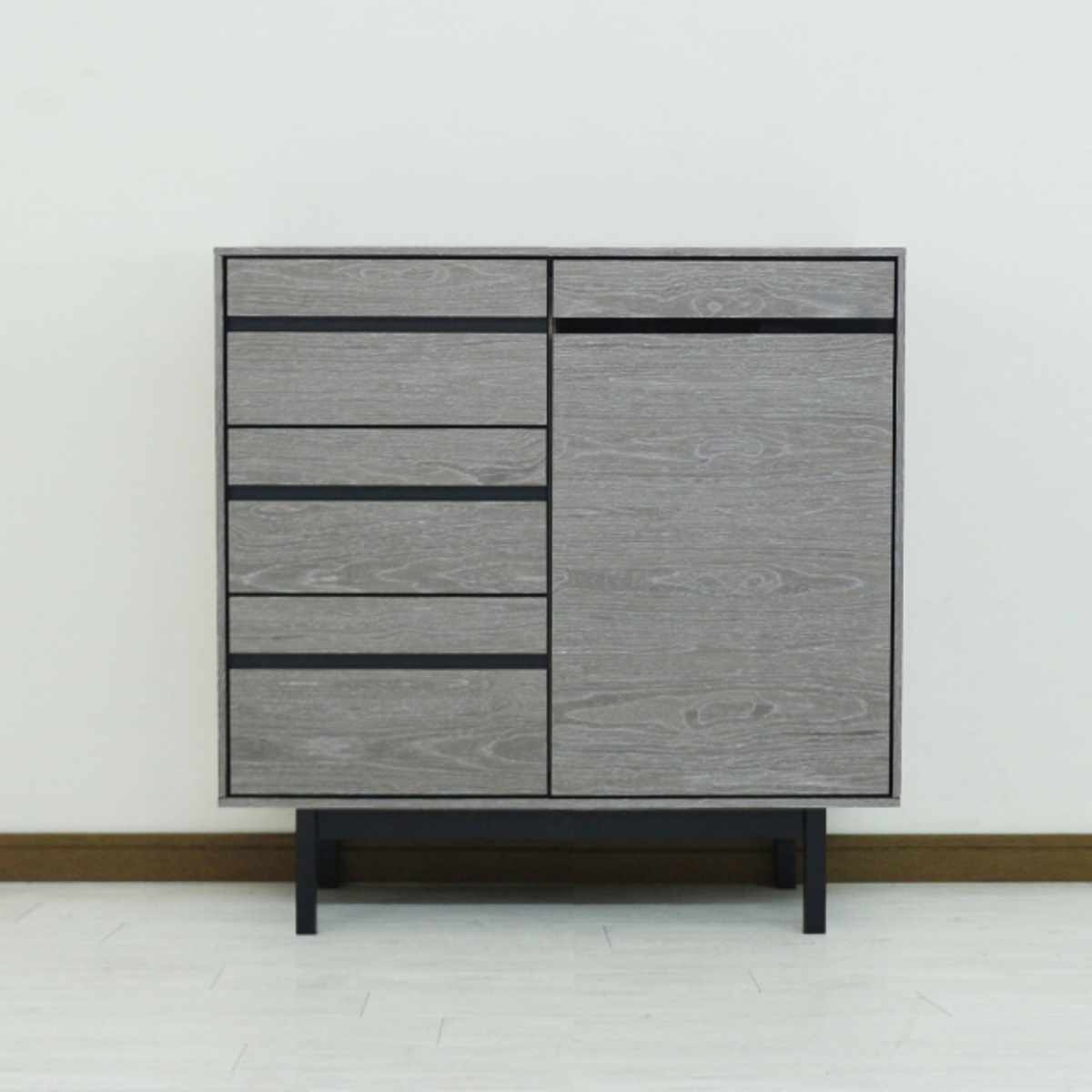 サイドボード 幅80cm 背面化粧 天然木 完成品 ( 棚 ラック 引き出し A4対応 収納 可動棚 テレビ台 リビングボード 3段 省スペース お掃除ロボット対応 グレー ウォールナット ) 【ウォールナット】 ウォールナット