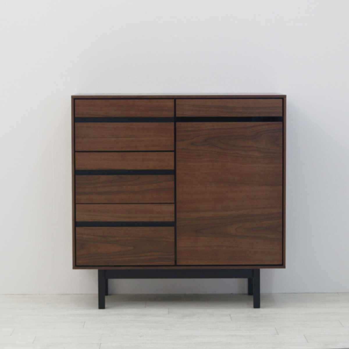 サイドボード 幅80cm 背面化粧 天然木 完成品 ( 棚 ラック 引き出し A4対応 収納 可動棚 テレビ台 リビングボード 3段 省スペース お掃除ロボット対応 グレー ウォールナット ) 【ウォールナット】 ウォールナット