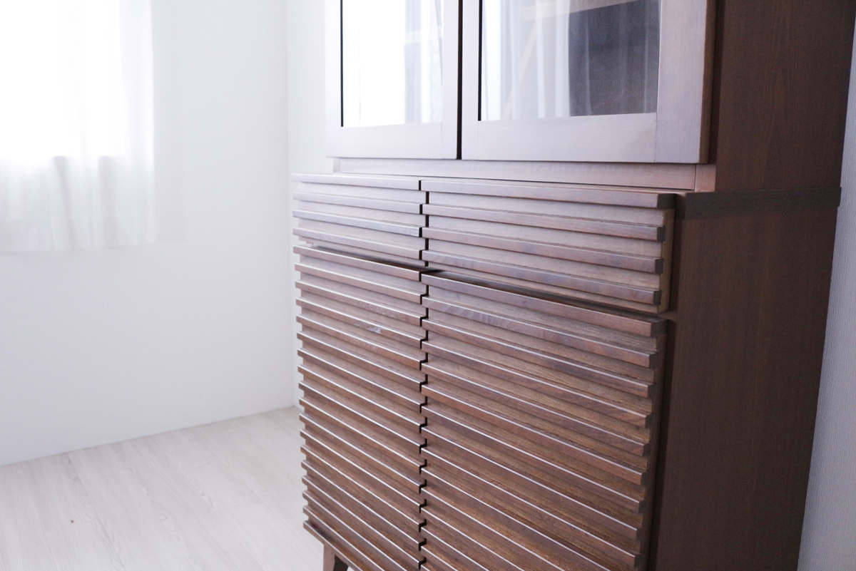 食器棚 幅80cm 高さ180cm ルーバーデザイン 天然木 ( カップボード キッチン 収納 フルスライドレール 食器収納 引き出し ブラウン ナチュラル 可動棚 ) 【ブラウン】 ブラウン