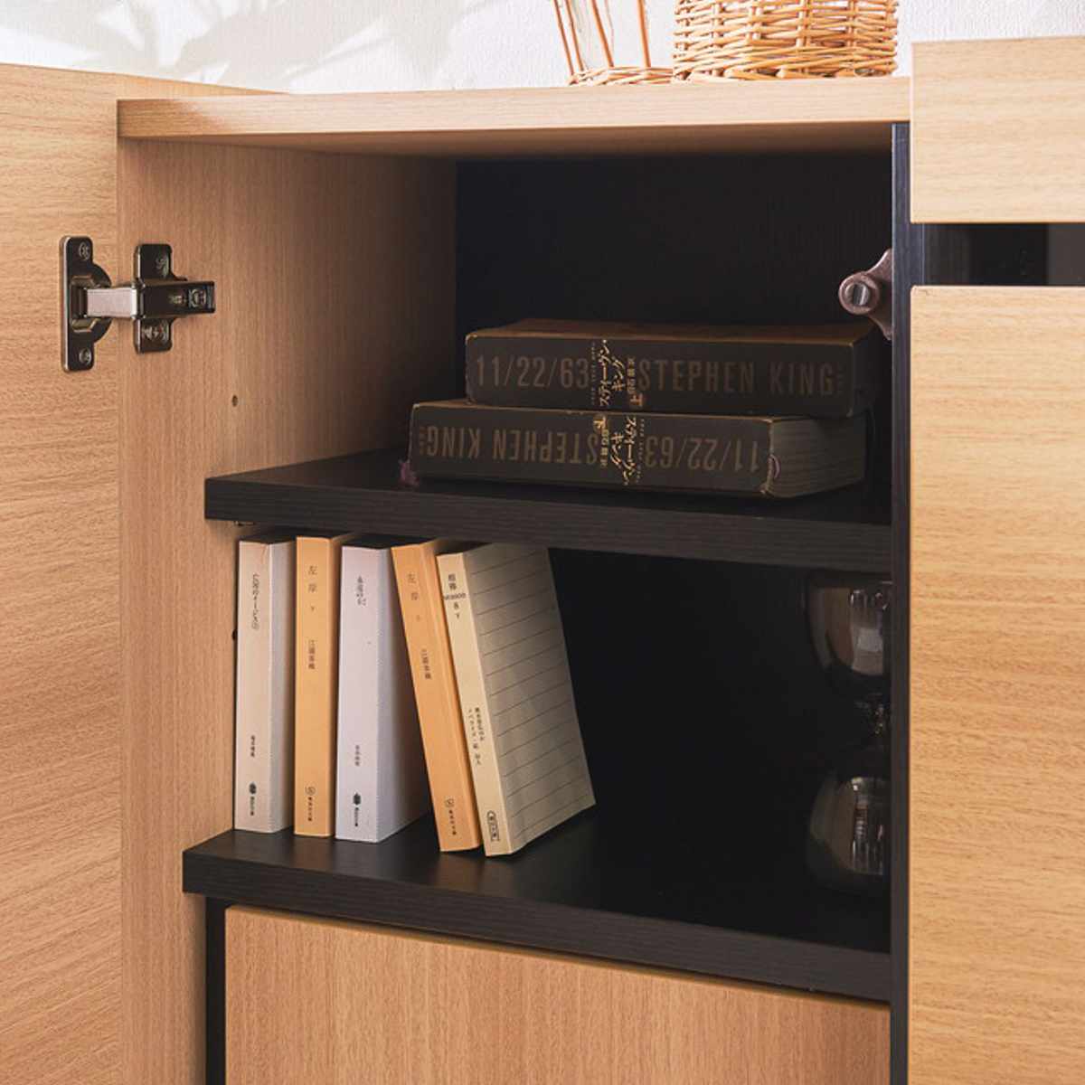 サイドボード 幅120cm オールメラミン 背面化粧 完成品 ( 棚 ラック 引き出し A4対応 収納 可動棚 スライド棚 メラミン リビングボード 省スペース お掃除ロボット対応 ブラック ホワイト 石目調 ) 【ブラック】 ブラック