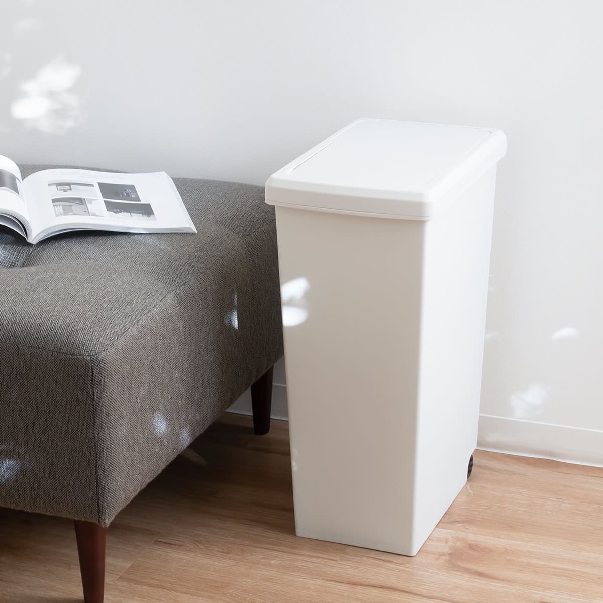ゴミ箱 30L 同色2個セット スライドペール 無地 ( ごみ箱 30リットル スライド 蓋つき プラスチック キャスター 2個セット ダストボックス 蓋付き 袋 見えない スライド式 キッチン 台所 おしゃれ ) 【アイボリー】 アイボリー