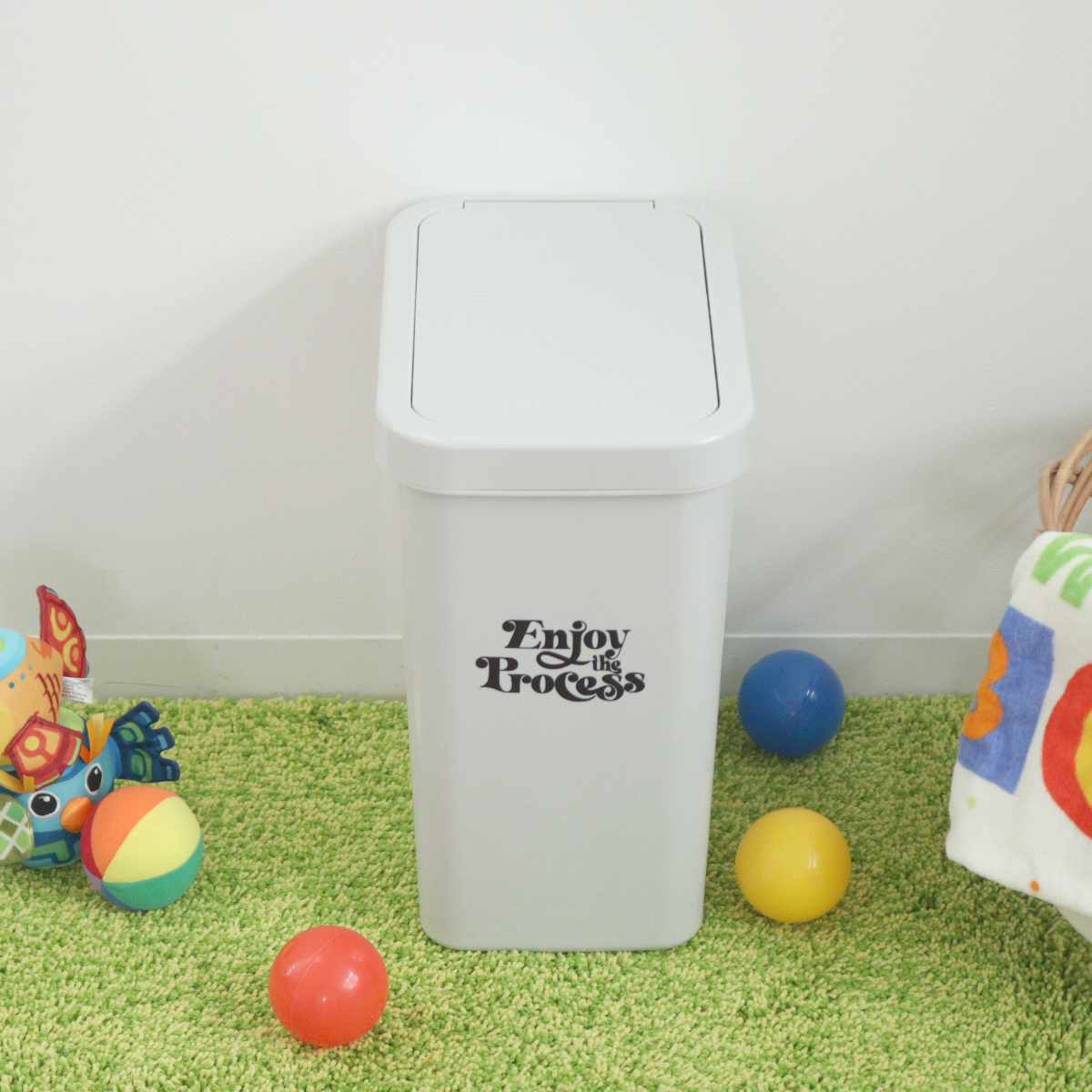 ゴミ箱 18L スライドペール ふた付き ( ごみ箱 18リットル 18l ダストボックス 蓋つき スライド 小さめ 分別 コンパクト シンプル リビング キッチン 幅17 袋止め付き 袋 見えない カウンター下 北欧 省スペース ) 【クールグレー】 クールグレー