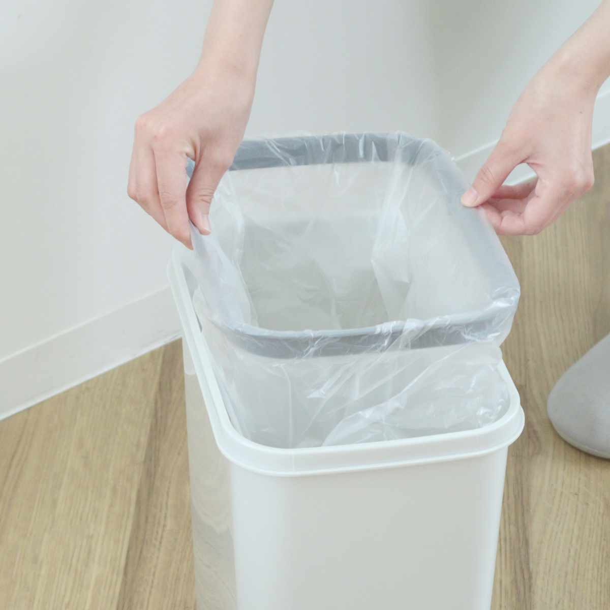 ゴミ箱 18L スライドペール 同色2個セット ふた付き ( ごみ箱 18リットル 18l ダストボックス 蓋つき スライド 小さめ 分別 コンパクト シンプル リビング キッチン 幅17 袋止め付き 袋 見えない カウンター下 北欧 省スペース ) 【ミルクティーベージュ】 ミルクティーベージュ