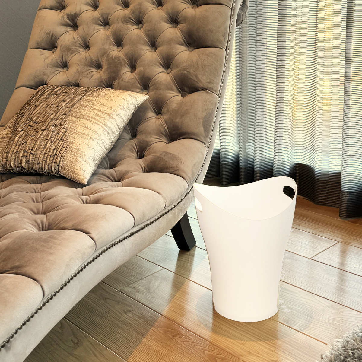 ゴミ箱 8L トラッシュポット ( ごみ箱 8リットル 蓋なし くず入れ シンプル 洗面所 デスク下 小さい コンパクト 持ち手付き プラスチック製 ホワイト ダークブラウン ) 【ホワイト】 ホワイト