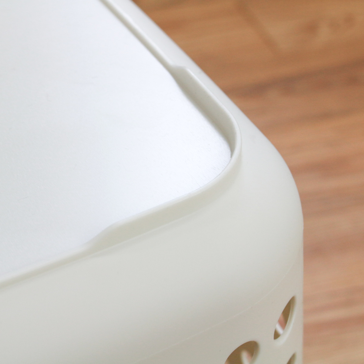 ランドリーバスケット 深型 ドットバスケット 洗濯かご バスケット ( ランドリーボックス 脱衣かご ドット 日本製 コンパクト ハンドル付き 持ち手 取っ手 プラスチック 通気性 おもちゃ 物入れ 片付け 買い物かご ) 【カーキ】 カーキ