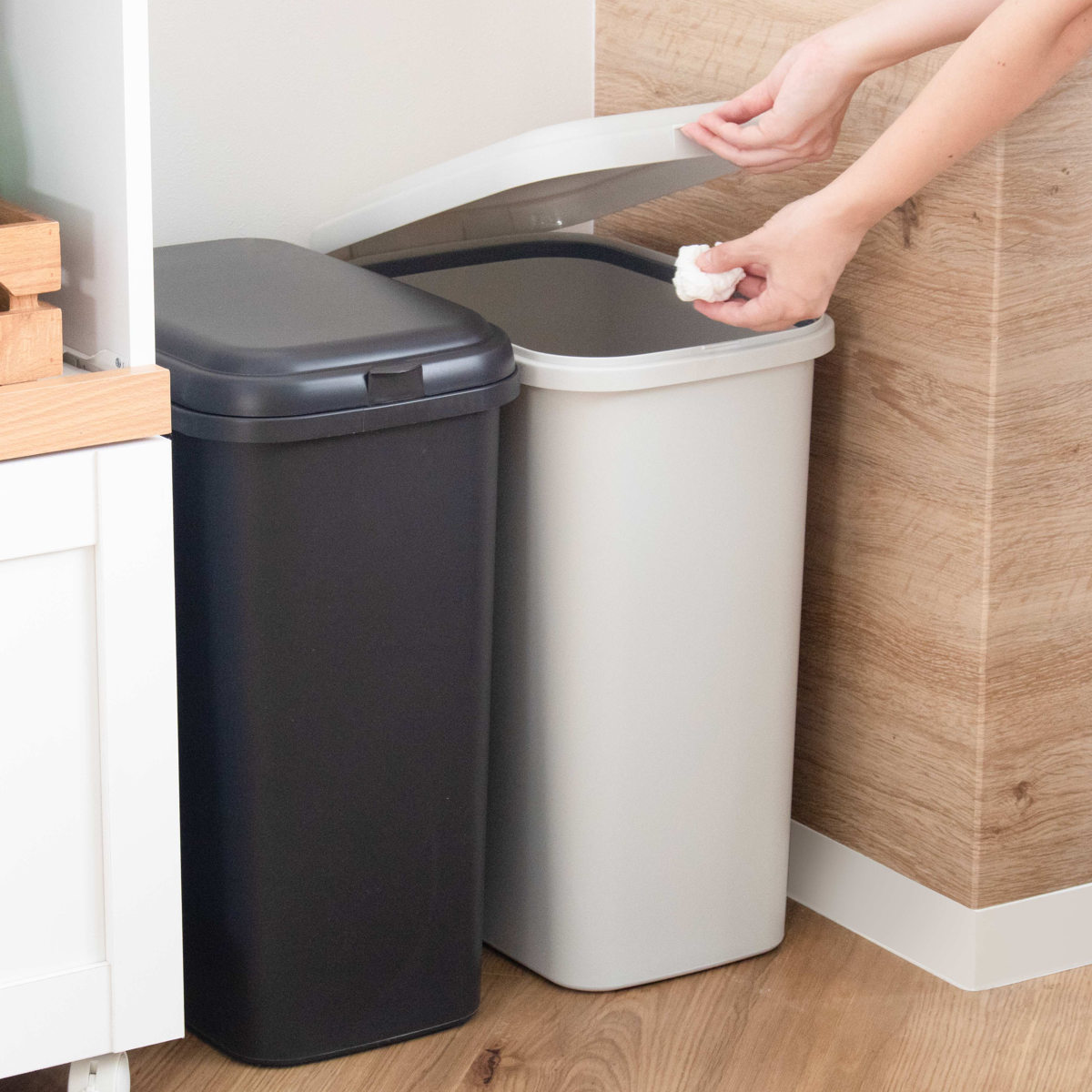 ゴミ箱 30L エコペール 袋止め付き シンプル ( ごみ箱 30リットル ふた付き 幅25cm 高さ49.5cm 縦型 コンパクト スリム 分別 袋が見えにくい ダークグレー ミルクティーベージュ ) 【ダークグレー】 ダークグレー