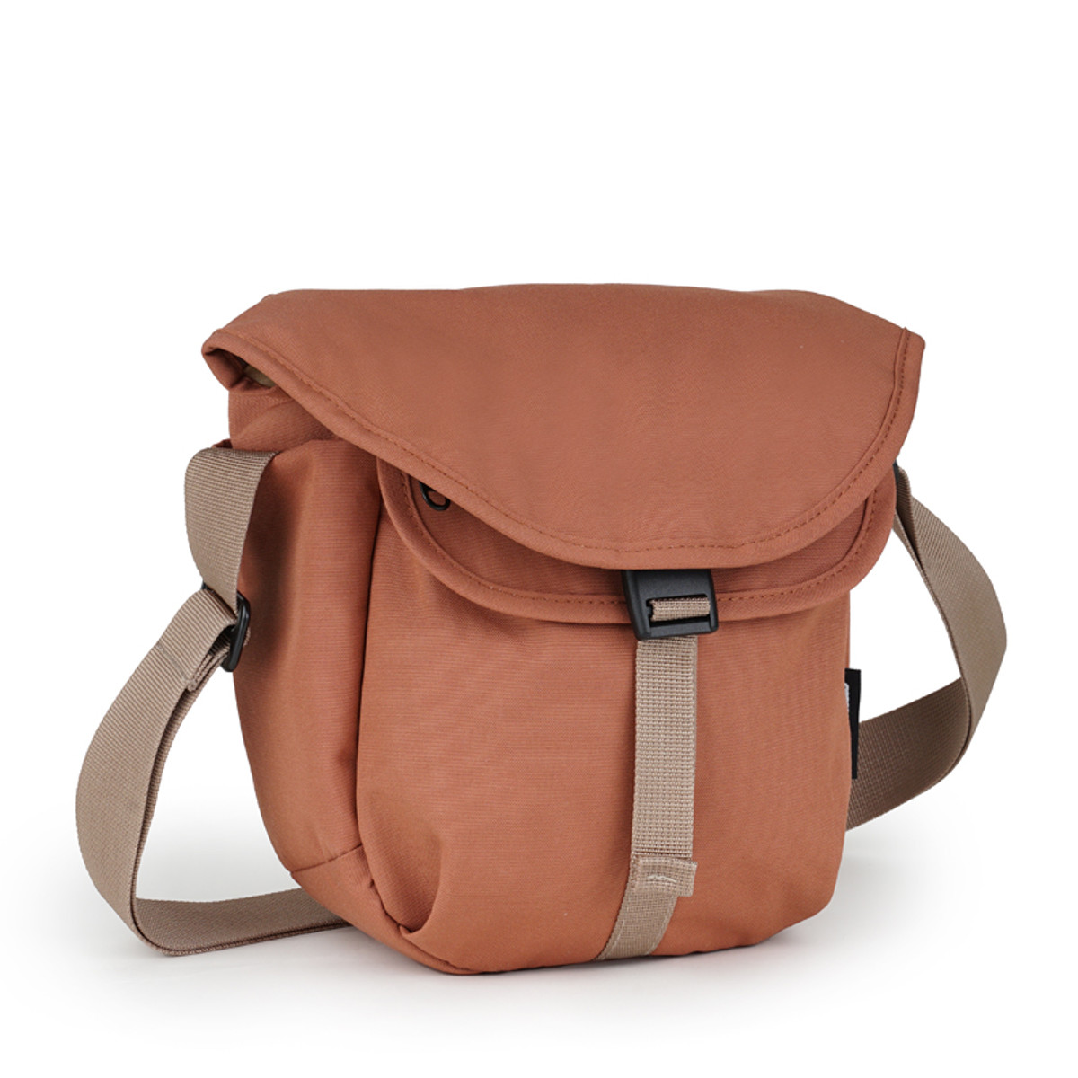カメラバッグ hellolulu ビタ VITA 2L Russet Brown ( ハロルル ショルダー デジカメ カメラケース ショルダーバッグ 軽い 撥水加工 はっ水 バックル開閉式 カメラ レンズ 仕切り付き ポケット付き カメラ小物 アクセサリー類 )