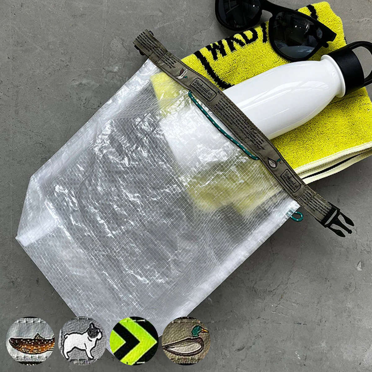 かばん ポーチ 透ける PE ROLLTOP PATTERN XS 軽量 コンパクト （ ロールトップバッグ ロールトップケース 収納 袋 アウトドア キャンプ プールバッグ ポリエチレン製 中身が見える 水に強い 手提げ 水泳 サウナ ジム スポーツ ） 【CAUTION】