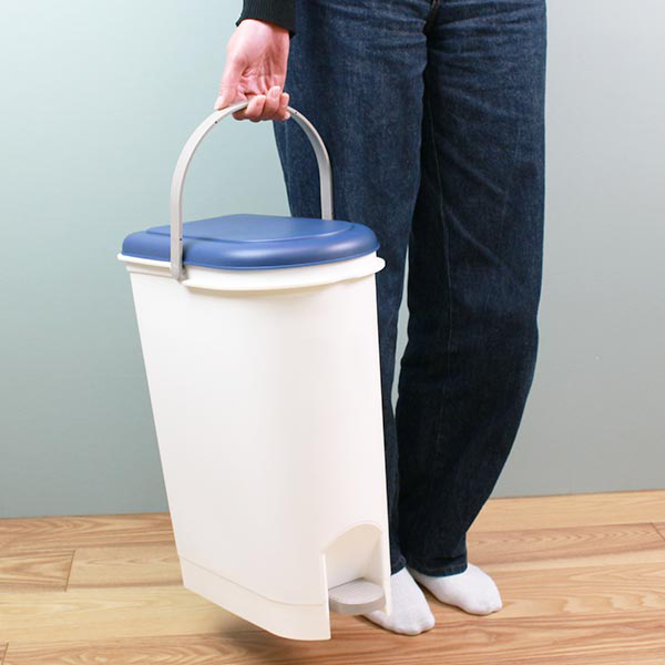 ゴミ箱 20L スリムペタルペール 持ち手 運べる ふた付き ペダル式 スリム ごみ箱 ダストボックス ( キッチン フタ付き ペダル ペール 20リットル 袋 見えない 分別 ハンドル付き 20l コンパクト 隙間 ごみばこ ) 【レッド】 レッド