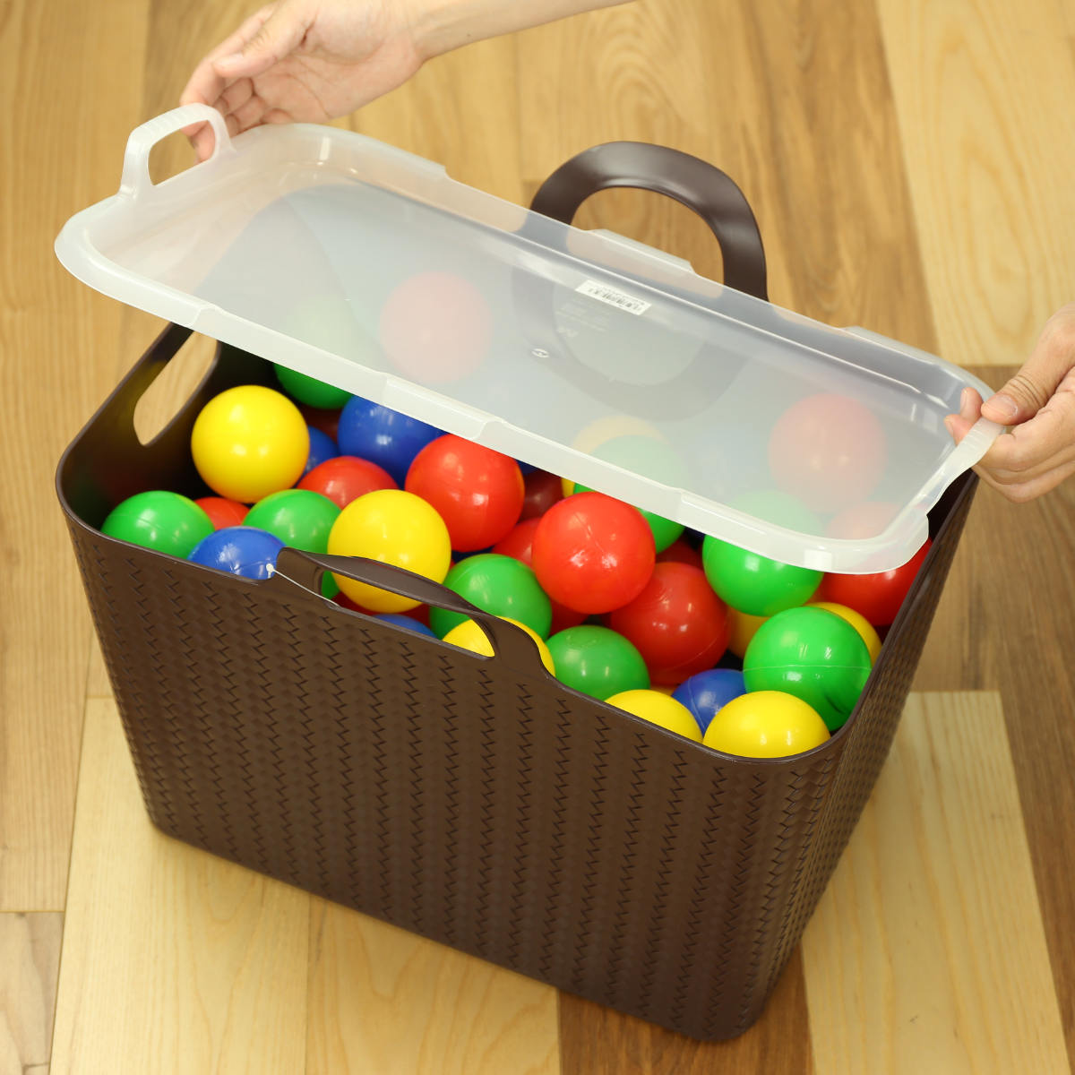 バスケット 持ち手付き 約 幅47.5×奥行32×高さ35.2cm アミーゴバケット 角型 ( 収納 ケース かご ボックス 洗える 角 ハンドル付き 持ち手 籠 おもちゃ入れ ランドリー リビング収納 幅48 48 32 36 Mサイズ 日本製 ) 【ホワイト】 ホワイト