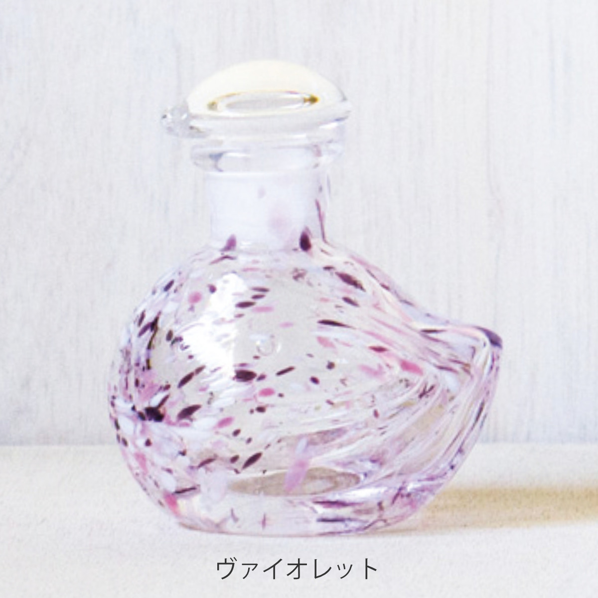 廣田硝子 醤油差し 80ml ガラス製 都鳥 小鳥醤油差し 日本製 ( しょうゆ差し 醤油さし 醤油入れ ガラス 醤油注ぎ 醤油ディスペンサー しょうゆさし 液だれしない 調味料ボトル 調味料入れ おしゃれ ) 【イエロー】 イエロー