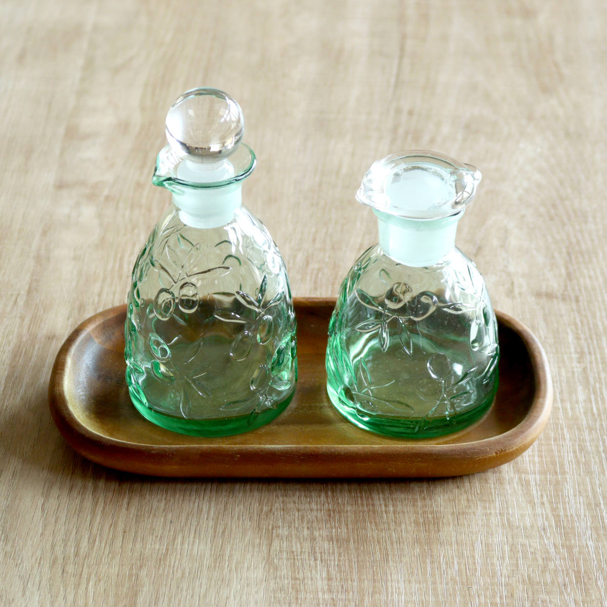 アロマオイル入れ ガラス　被せガラス　北京ガラス風 アロマオイル入れ ガラス 被せガラス 北京ガラス風