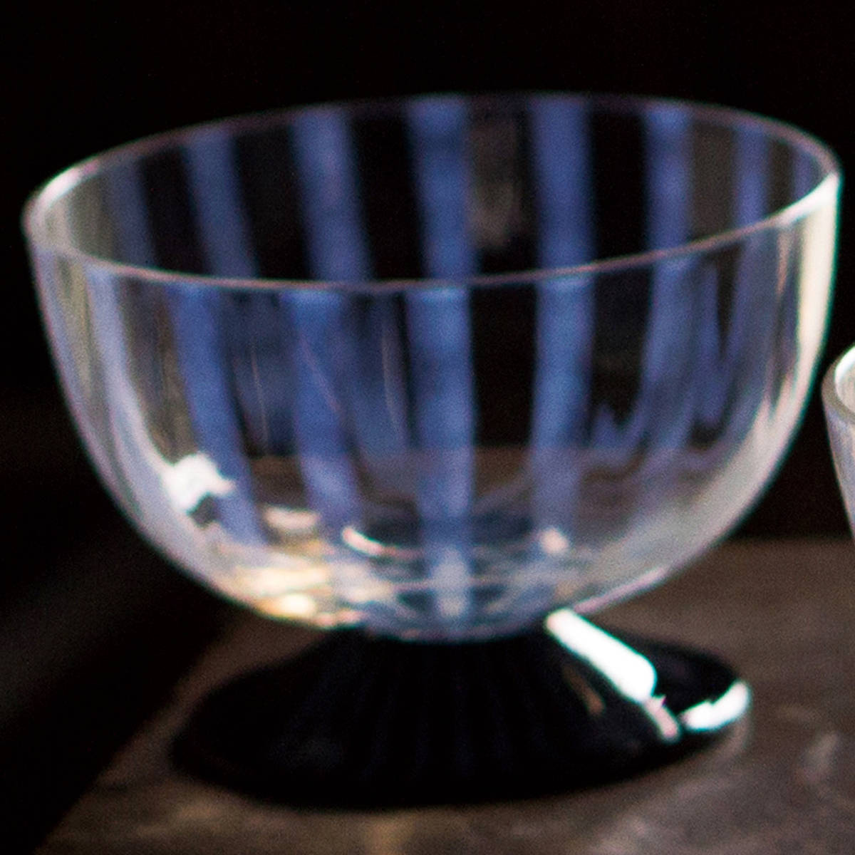 廣田硝子 グラス 氷コップ 市松 黒 ( ガラス 日本製 盃 酒器 コップ デザート かき氷 食器 器 皿 おしゃれ 大正浪漫硝子 レトロ ) 【十草】 十草