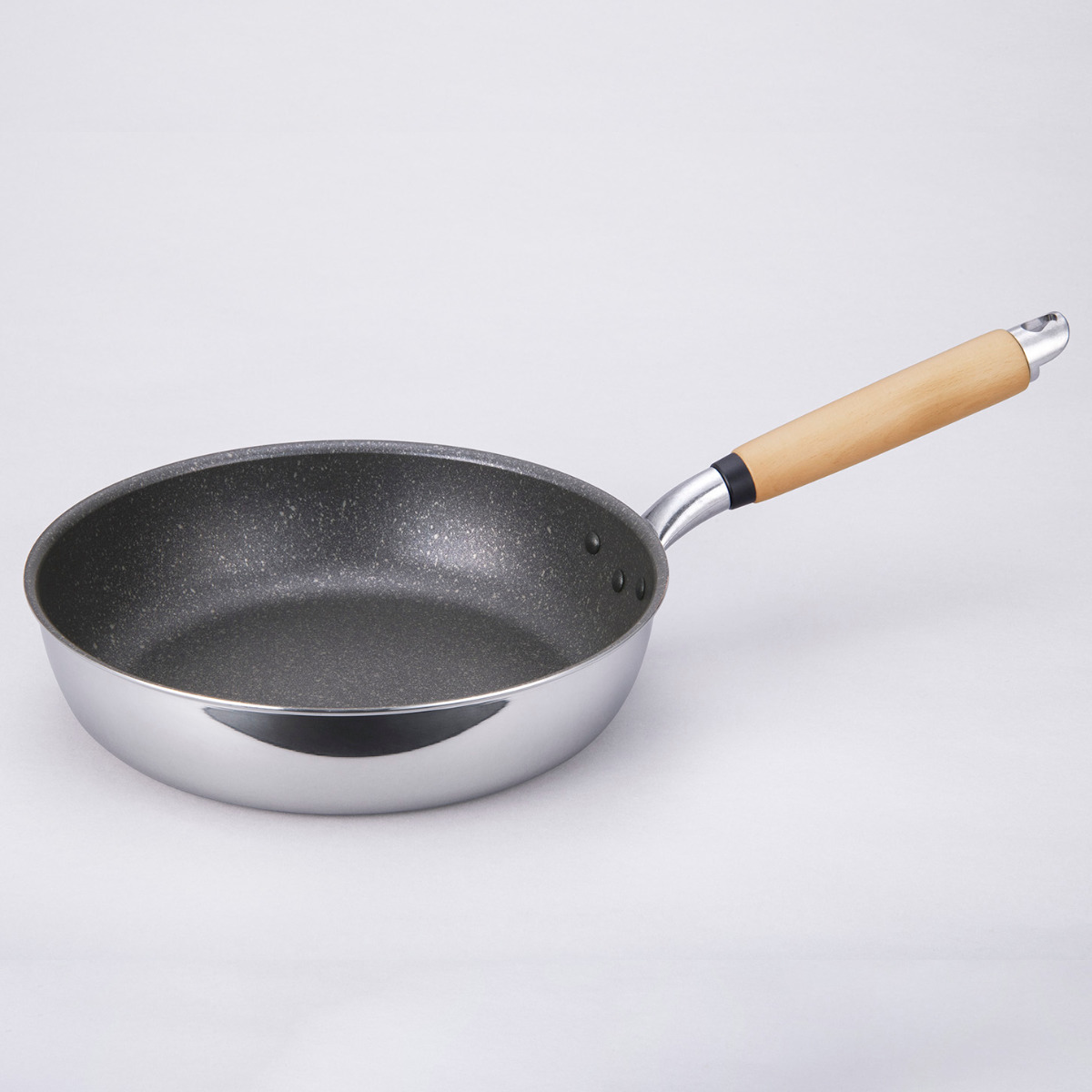 フライパン 26cm IH対応 極 ふかみ 日本製 ( ガス火対応 浅型フライパン アルミ製 ふっ素樹脂加工 軽い アルミフライパン 26センチ フッ素コーティング いため鍋 炒め鍋 木製ハンドル 軽量 キッチンツール 家庭用 )