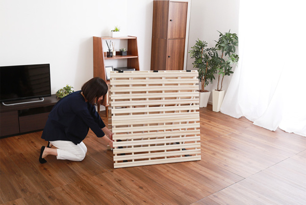 すのこベッド シングル 2つ折り式 桐 桐すのこ シングルサイズ スノコベッド ( すのこ スノコ マット 折りたたみ すのこマット すのこベット ベッド 折りたたみベッド 除湿 湿気 カビ ダニ 対策 折り畳み 布団干し )