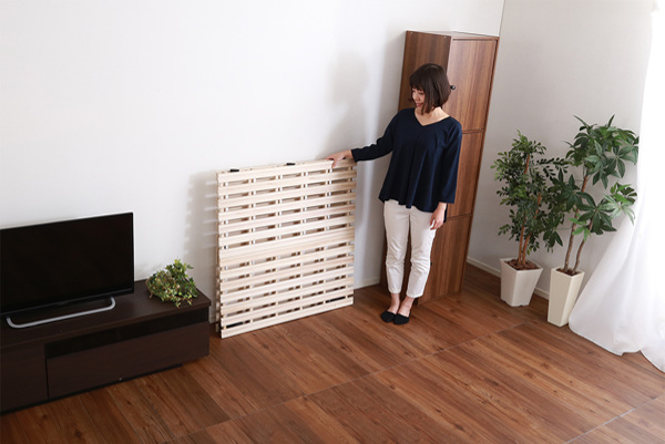 すのこベッド シングル 2つ折り式 桐 桐すのこ シングルサイズ スノコベッド ( すのこ スノコ マット 折りたたみ すのこマット すのこベット ベッド 折りたたみベッド 除湿 湿気 カビ ダニ 対策 折り畳み 布団干し )