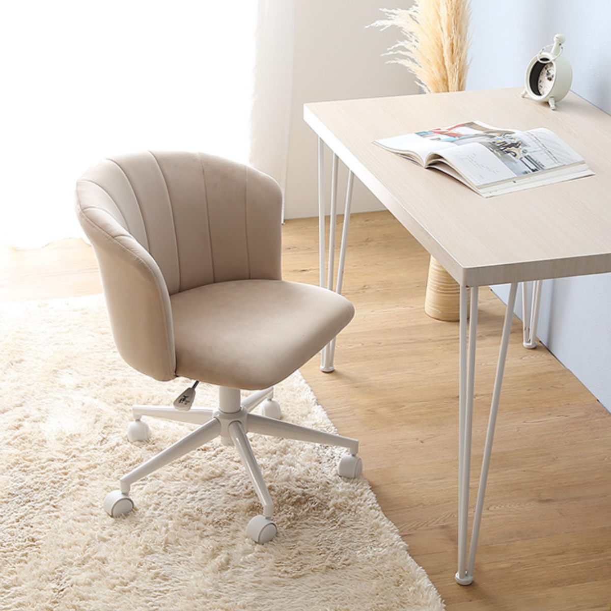 大人かわいいチェア Cherie オフィスチェア 昇降式 座面高44~52.5cm ワークチェア ( パソコンチェア キャスター付き 学習椅子 高さ調節 回転 勉強椅子 スウェード調 ふかふか 可愛い イス 椅子 いす オフィス 在宅 座面 広い 深い ) 【ピンク】 ピンク