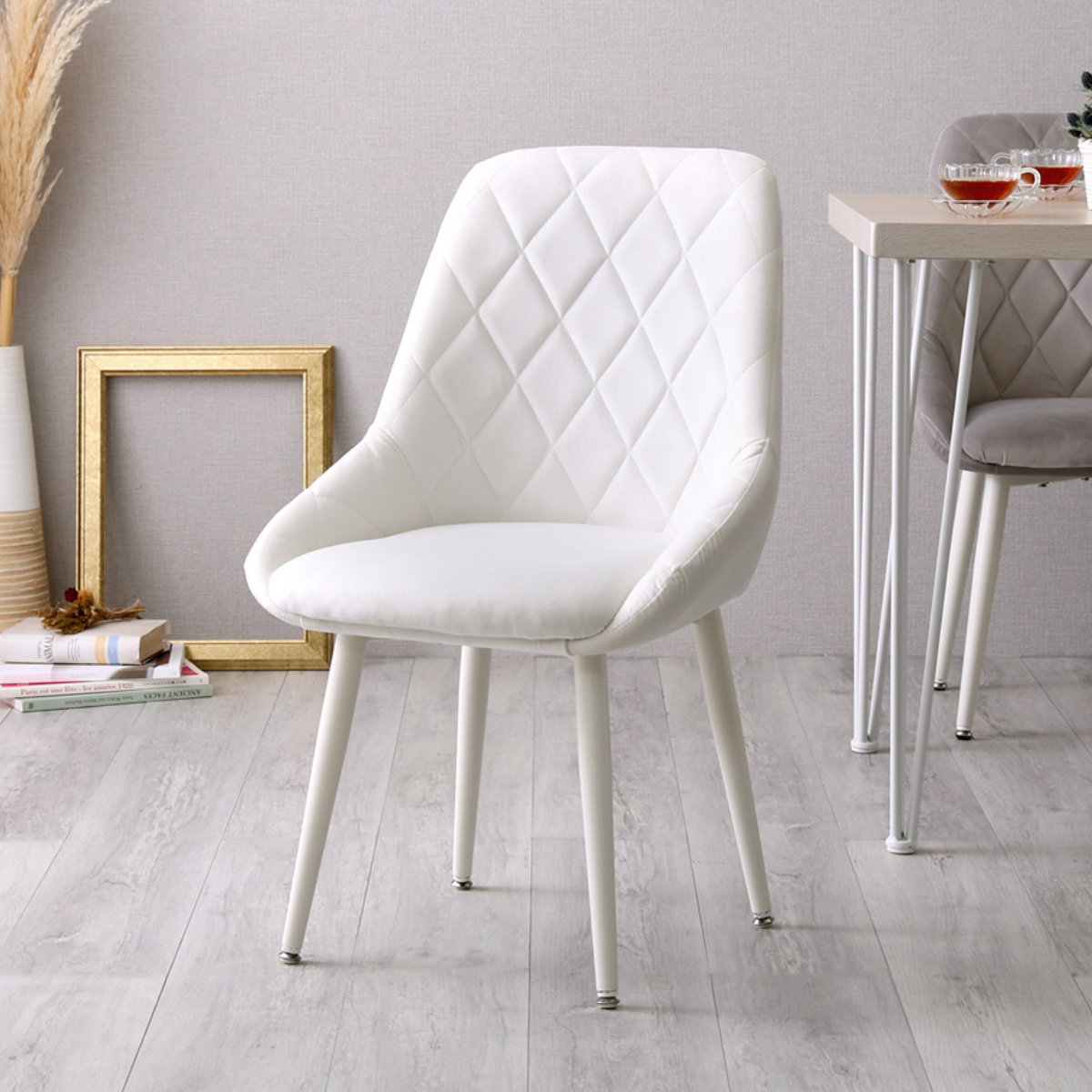 大人かわいいダイニングチェア Laird 座面高42.5cm ( 食卓椅子 チェア チェアー イス 椅子 いす ダイニング 肘なし アームレス リビングチェア 食卓 リビング おしゃれ リビングチェアー スウェード調 ふかふか 可愛い ダイヤ柄 ) 【ピンク】 ピンク