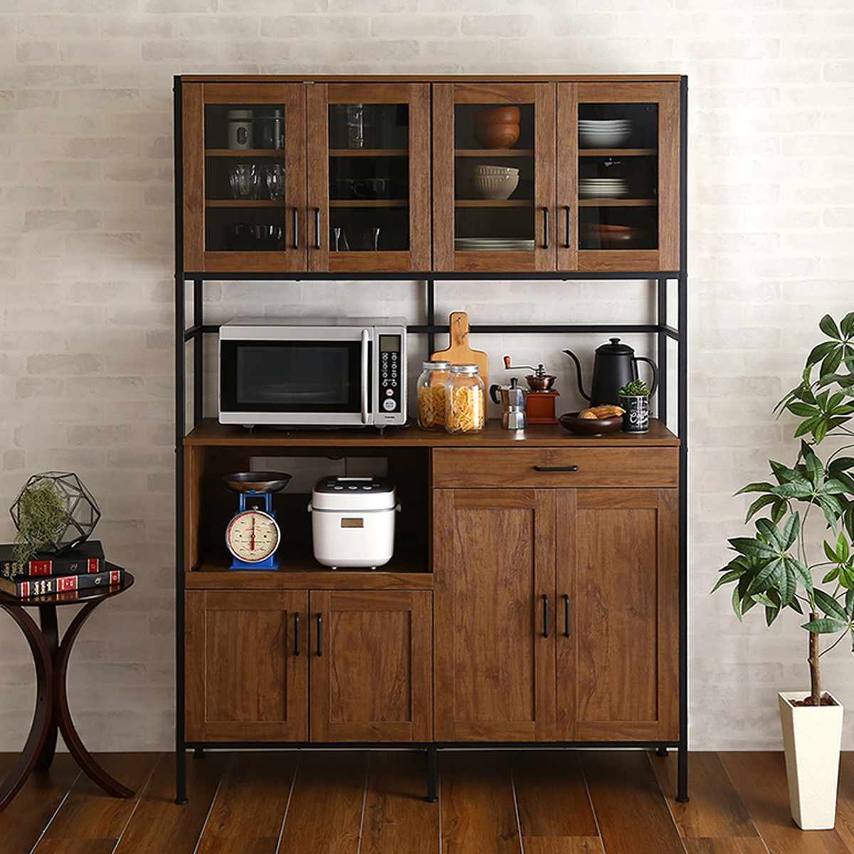 食器棚 幅122.6cm 木目調 2口コンセント付き スライド棚 引き出し 可動棚 ( レンジ台 キッチン収納 家電 キッチン 大容量 作業台 食器 カトラリー キッチン小物 スライドレール ) 【ホワイトオーク】 ホワイトオーク