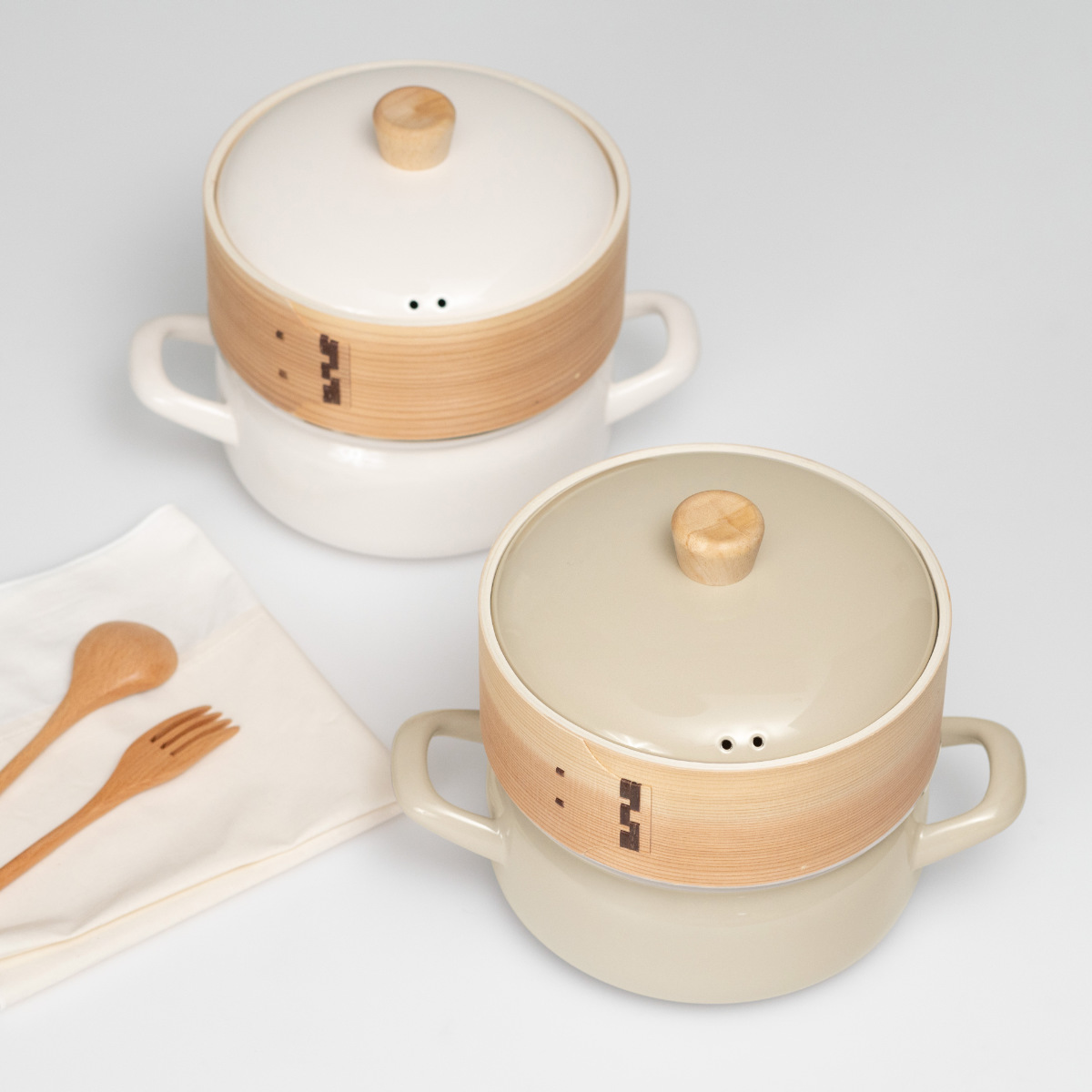 せいろ付きホーロー鍋 2段 18cm IH対応 ホーロー蓋付き 富士ホーロー Honey Ware ( ハニーウェア せいろ鍋セット 両手鍋 ホーロー 蒸し器 セイロ ガス火対応 蒸籠 竹 ミニ ほうろう鍋 シート 蓋付き 18センチ 蒸し ) 【グレージュ】 グレージュ