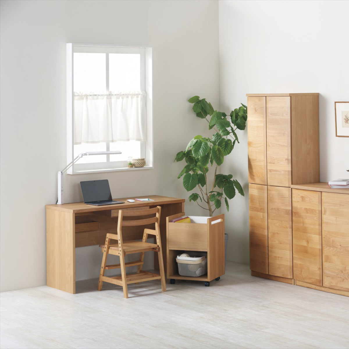 ワークデスク シンプル 幅150cm 奥行60cm 配線ボックス付 ディアス ( ワイド 高耐久 高硬度 抗菌 パソコン デスク 机 つくえ パソコンデスク PC リビング 木目調 日本製 配線ボックス付き ナチュラル ウォールナット ) 【ナチュラル】 ナチュラル