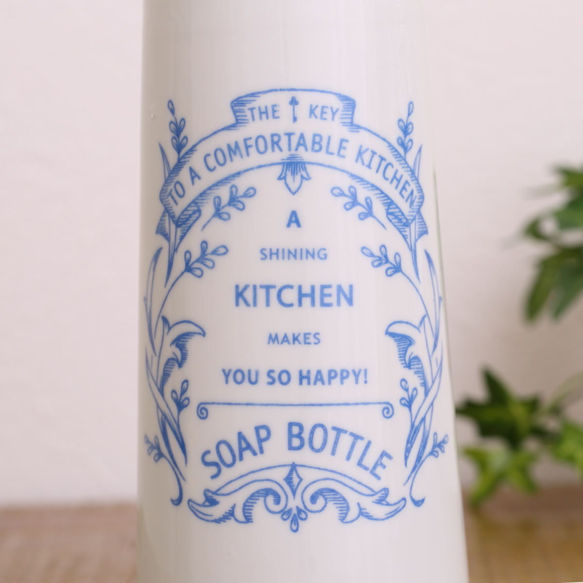 石鹸ボトル 600ml アンティケール キッチン ソープボトル 陶器 ( ディスペンサー ボトル 洗剤 ソープ 詰替えボトル 詰め替え用 600 日本製 陶器製 ハンドソープ アルコール ロングノズル プッシュ 容器 リキッド ポンプ 大容量 ) 【ベリー】 ベリー