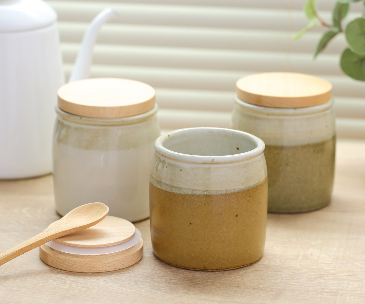 保存容器 300ml ミョルク キャニスター ( 調味料容器 調味料入れ ストッカー 密閉 せっ器 北欧 木蓋付き 丸型 砂糖 塩 コーヒー 紅茶 天然木 おしゃれ シンプル 上品 北欧風 バイカラー パッキン ) 【ナチュラル】 ナチュラル