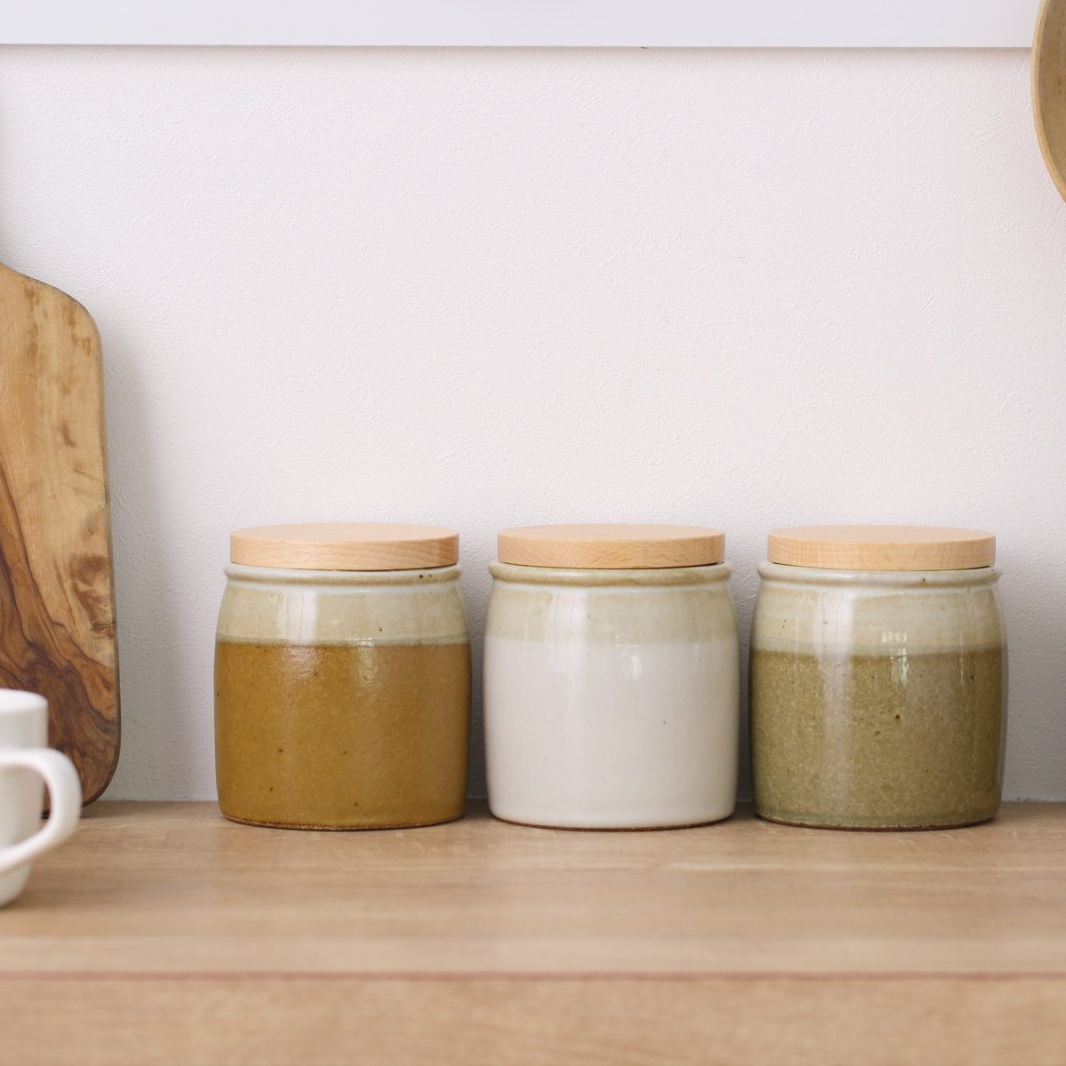 保存容器 300ml ミョルク キャニスター ( 調味料容器 調味料入れ ストッカー 密閉 せっ器 北欧 木蓋付き 丸型 砂糖 塩 コーヒー 紅茶 天然木 おしゃれ シンプル 上品 北欧風 バイカラー パッキン ) 【ナチュラル】 ナチュラル