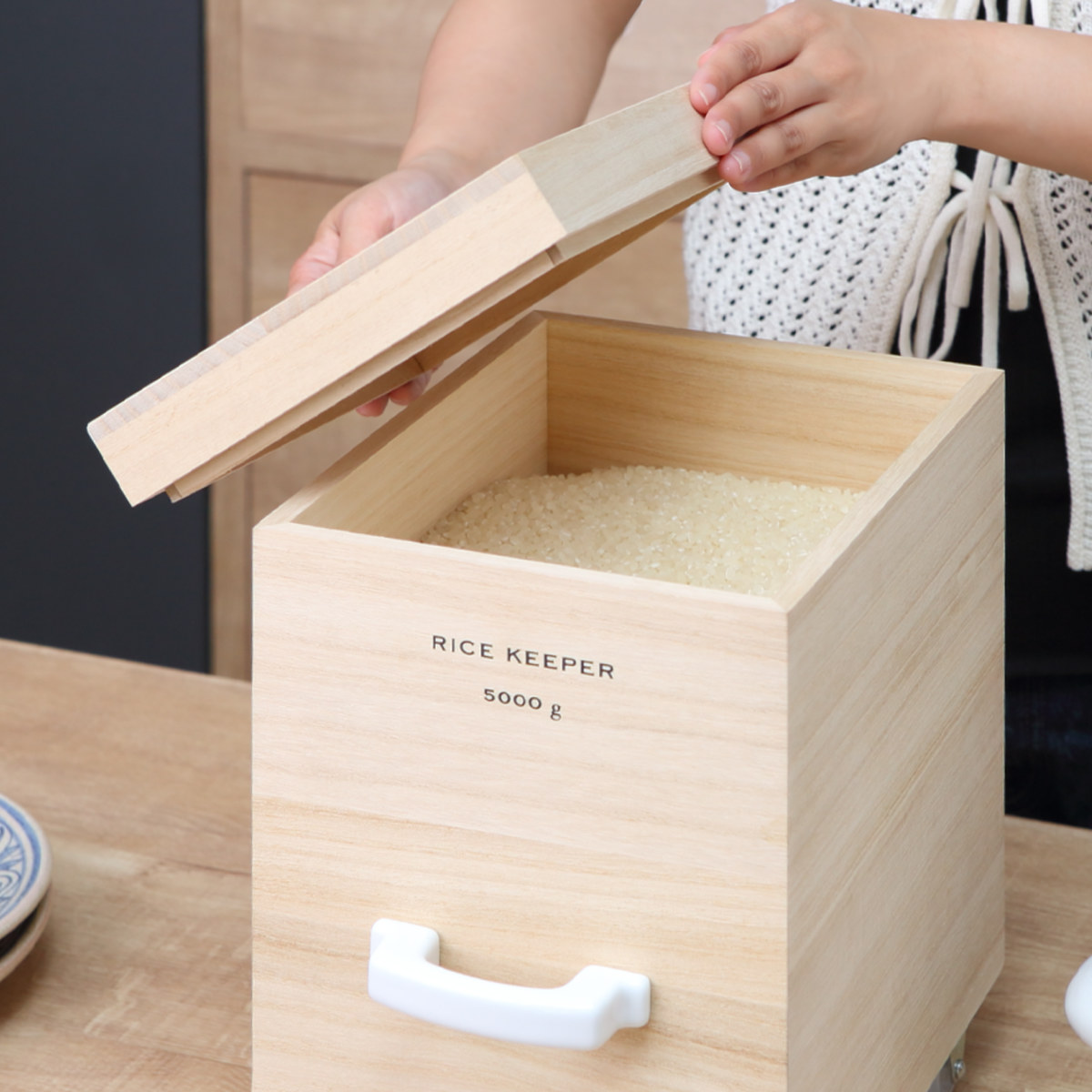 ライスストッカー 技物専科 米びつ 5kg用 キャスター付き 桐製 日本製 ( 米櫃 こめびつ ライスボックス キャスター 保存容器 おすすめ 5kg 5キロ 桐 和風 桐製米びつ お米 収納 保存 ストッカー キッチン スリム すき間 隙間 )