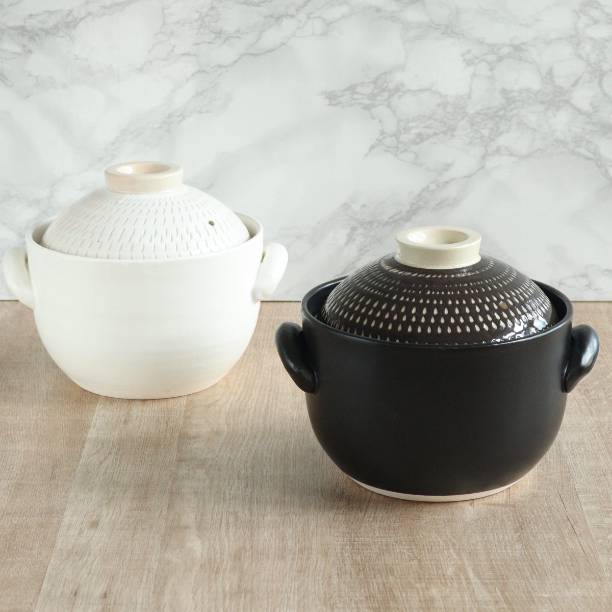 炊飯土鍋 3合炊 直火専用 OKATTE 飛び鉋ごはん土鍋 日本製 ( ごはん鍋 ご飯土鍋 陶器製 どなべ おすすめ 電子レンジ対応 オーブン対応 3合 2合炊き 1合炊き ガス火対応 直火対応 ご飯鍋 土鍋 炊飯鍋 炊飯用土鍋 三合炊き ) 【ブラック】 ブラック