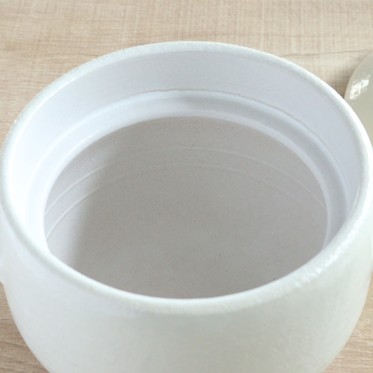 炊飯土鍋 2合炊 直火専用 中蓋付き OKATTE ごはん土鍋 日本製 ( ごはん鍋 ご飯土鍋 陶器製 どなべ おすすめ 電子レンジ対応 オーブン対応 2合 1合炊き ガス火対応 直火対応 ご飯鍋 土鍋 炊飯鍋 炊飯用土鍋 二合炊き 二重蓋 ) 【ホワイト】 ホワイト