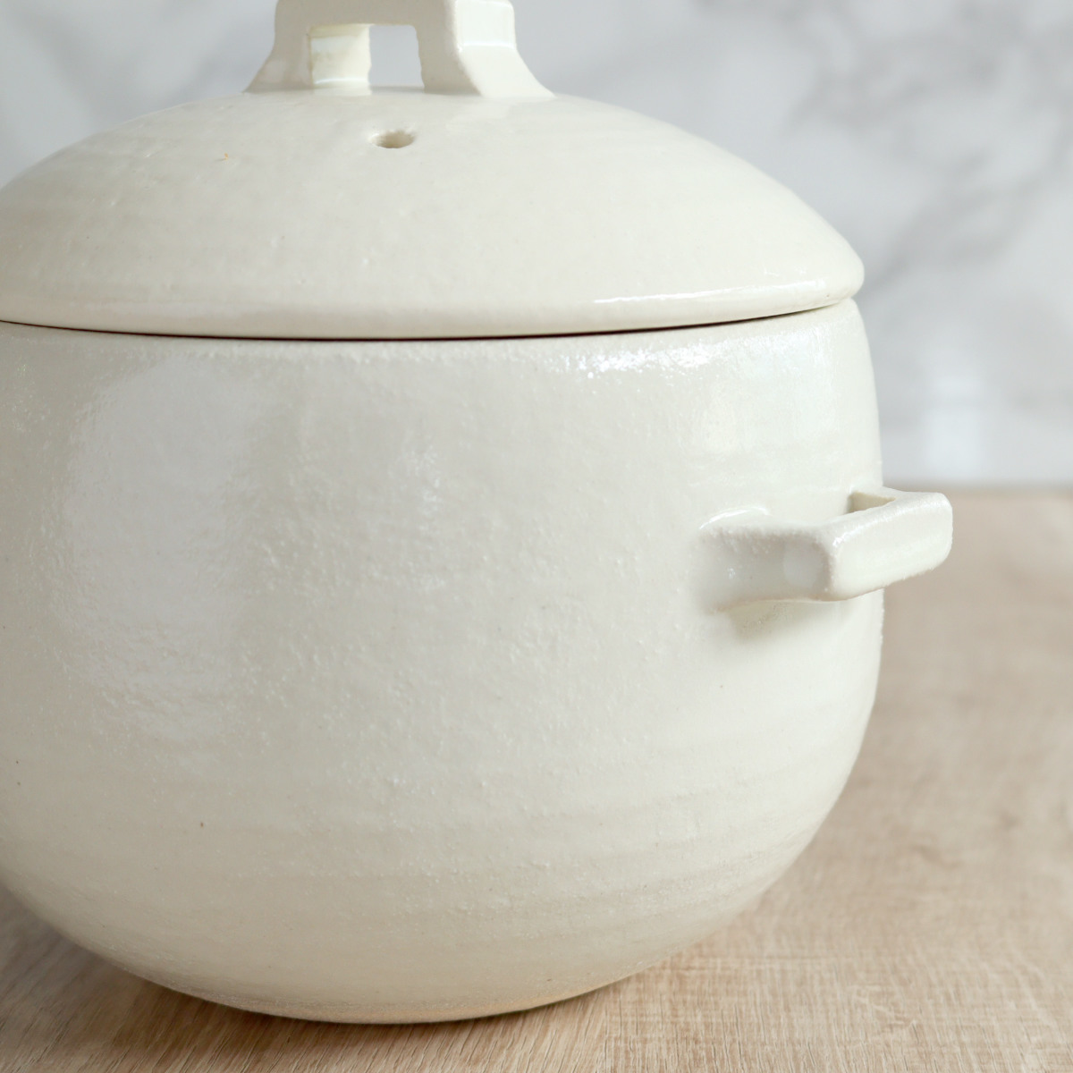 炊飯土鍋 2合炊 直火専用 中蓋付き OKATTE ごはん土鍋 日本製 ( ごはん鍋 ご飯土鍋 陶器製 どなべ おすすめ 電子レンジ対応 オーブン対応 2合 1合炊き ガス火対応 直火対応 ご飯鍋 土鍋 炊飯鍋 炊飯用土鍋 二合炊き 二重蓋 ) 【ホワイト】 ホワイト