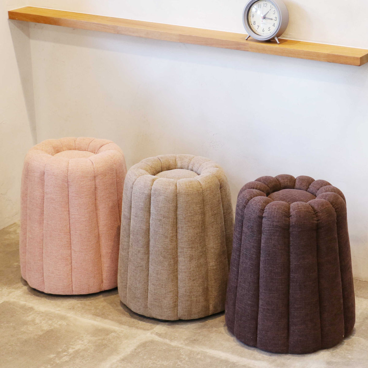 スツール カヌレ 座面高40.5cm ( 椅子 オットマン コンパクト ローチェア チェア イス かわいい スイーツ お菓子 くすみカラー インテリア ) 【ピンク】 ピンク