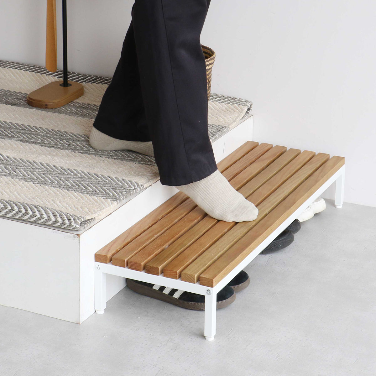 踏み台 玄関 Entrance Stage 90cm ( 玄関台 玄関ステップ ステップ台 昇降 一段 スチール 天然木 オーク材 高さ14cm 子ども おしゃれ 靴 収納 土間 シューズクローク 玄関収納 ) 【ホワイト】 ホワイト