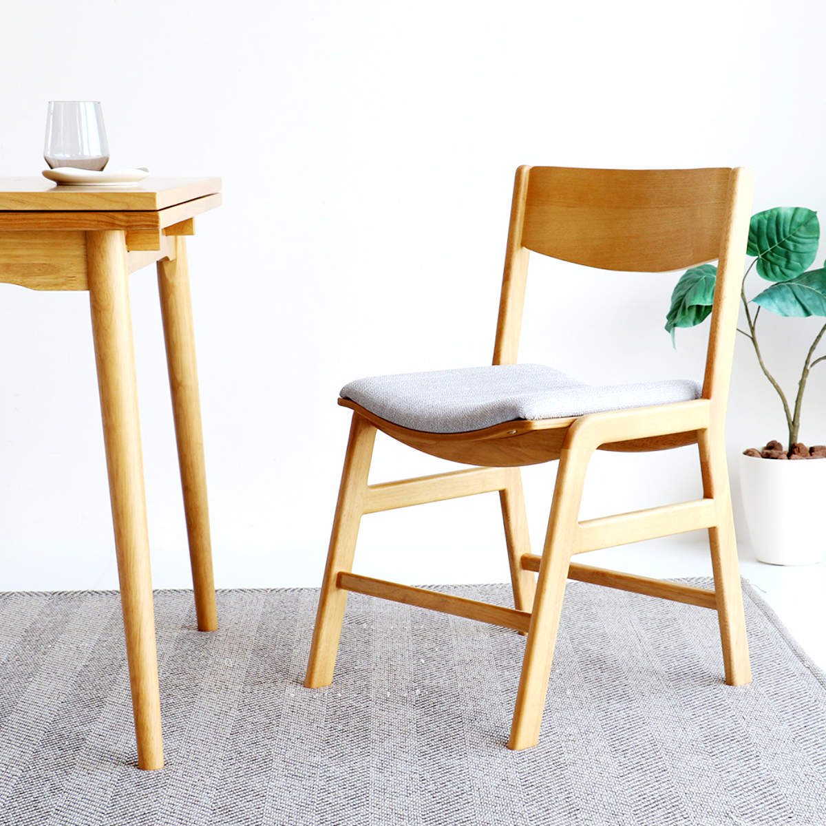 ダイニングチェア 座面高42cm E-Toko （ 食卓椅子 チェア ダイニング イス 椅子 木製 天然木 アームレス デスクチェア ファブリック 食卓 リビング 木製椅子 おしゃれ ダイニングチェアー リビングチェア 木製チェア 軽量 北欧 ）